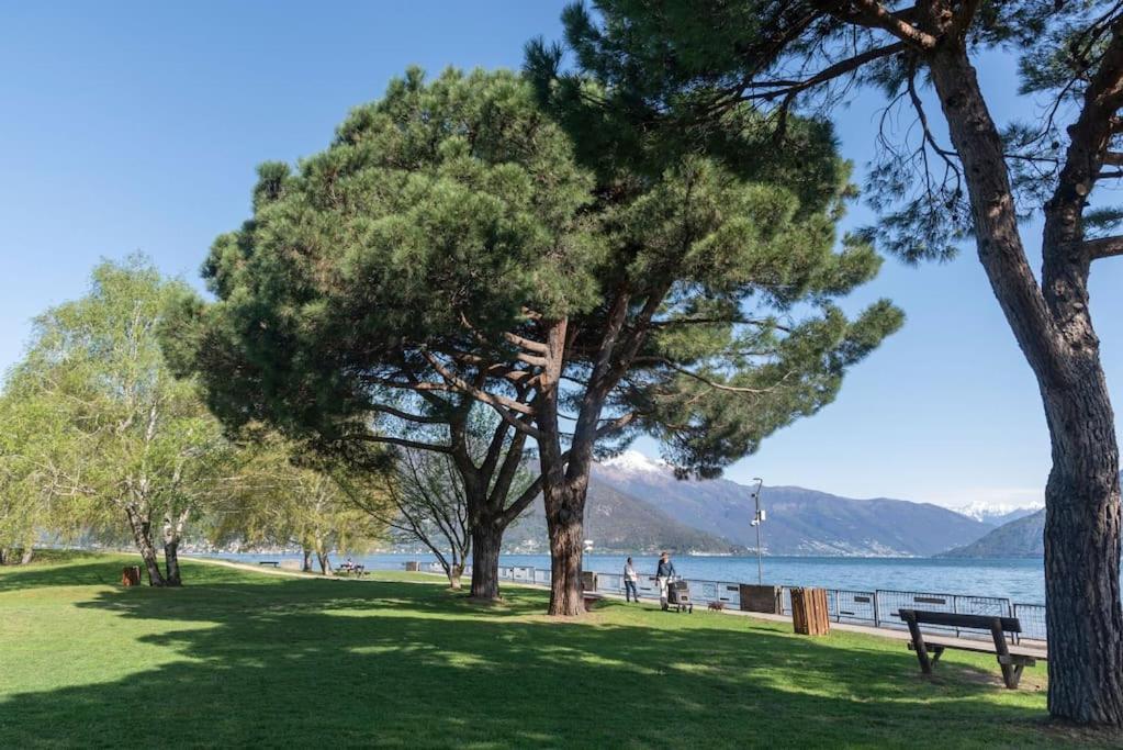Experience A Cozy Retreat By The Lake Maggiore Germignaga Exterior foto